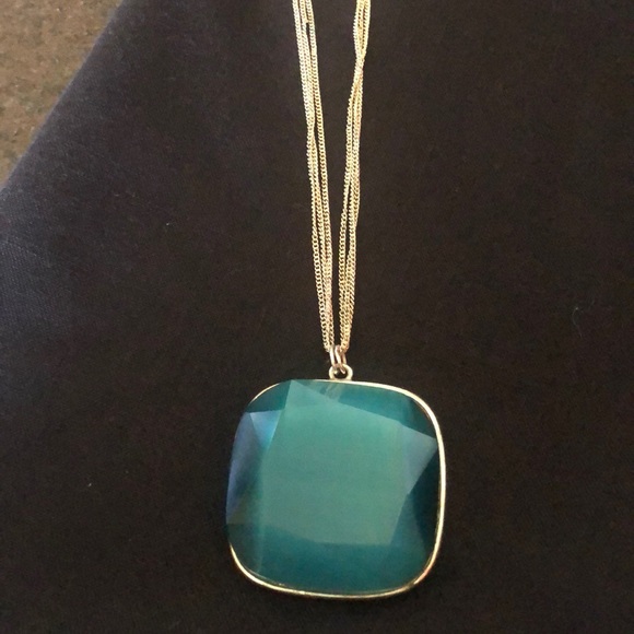 Vintage 3 strand necklace w/ large pendant. - Picture 1 of 4